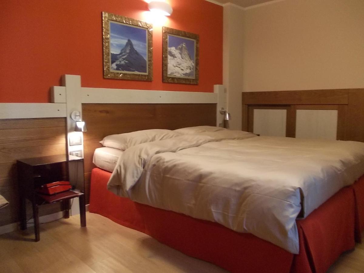 Hotel Lyskamm Breuil-Cervinia Værelse billede